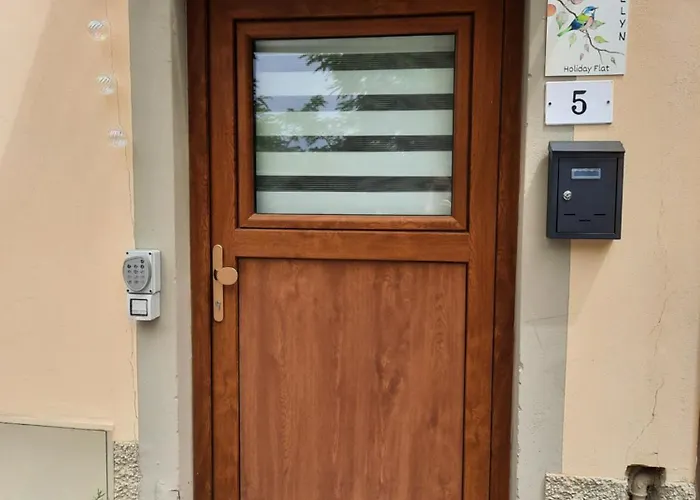 Apartment Oselyn Flat Bucine